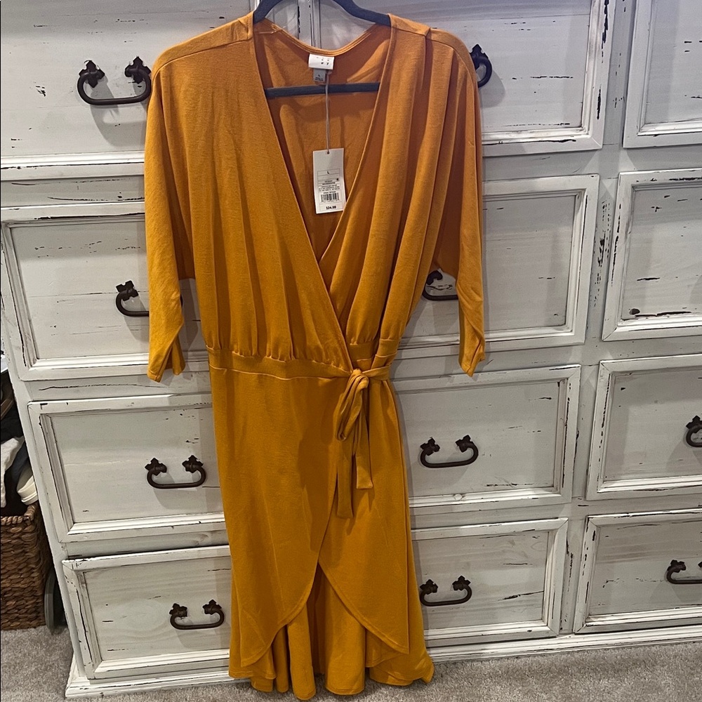 Elegant Mustard Wrap Dress sz L NWT